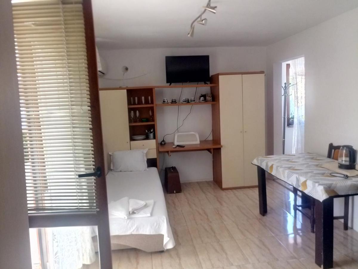 סוזופול Farlalievi Guest House מראה חיצוני תמונה