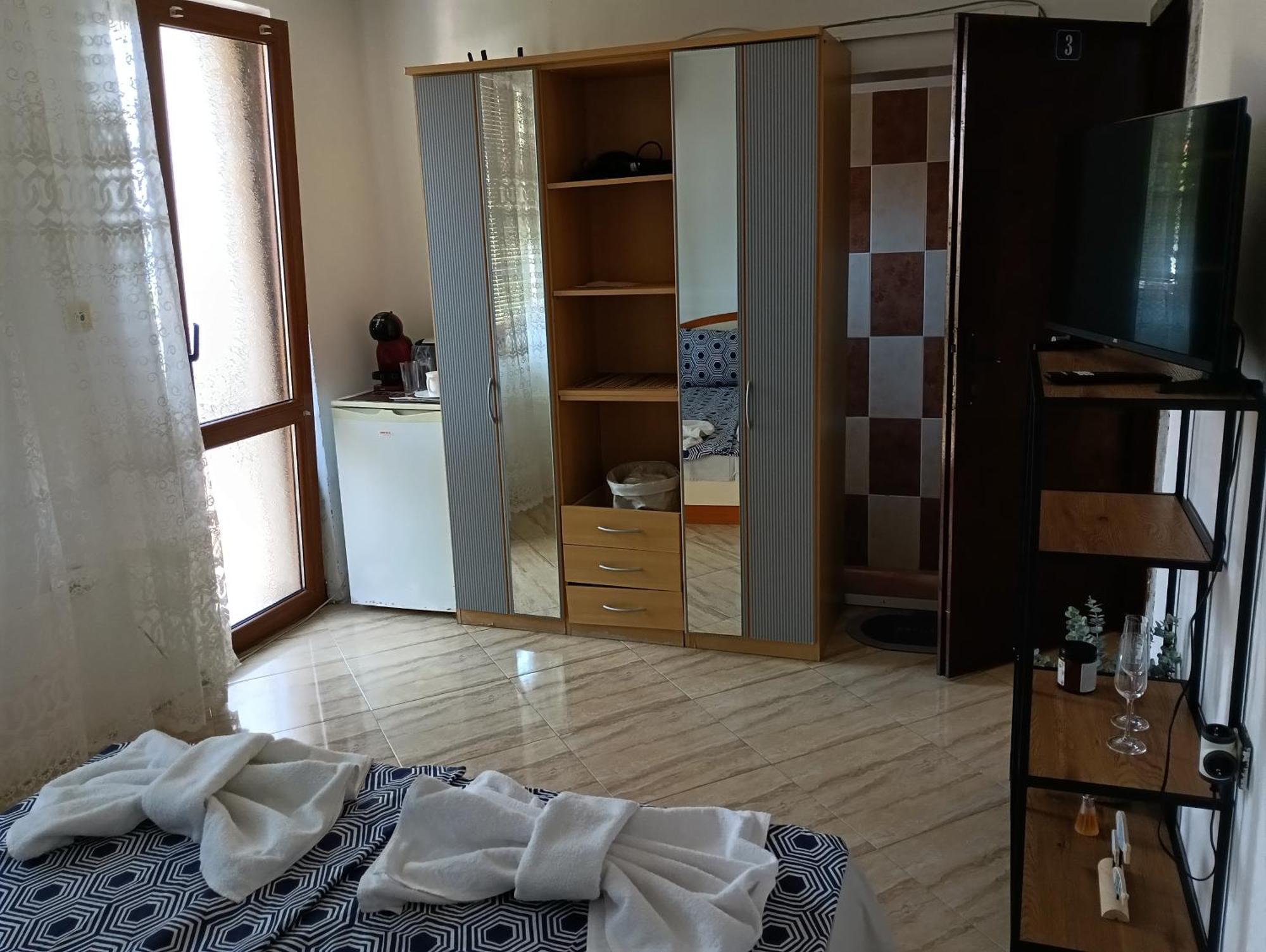 סוזופול Farlalievi Guest House מראה חיצוני תמונה